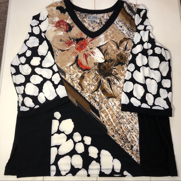 JM Collection Tunic - Picture 2 of 3